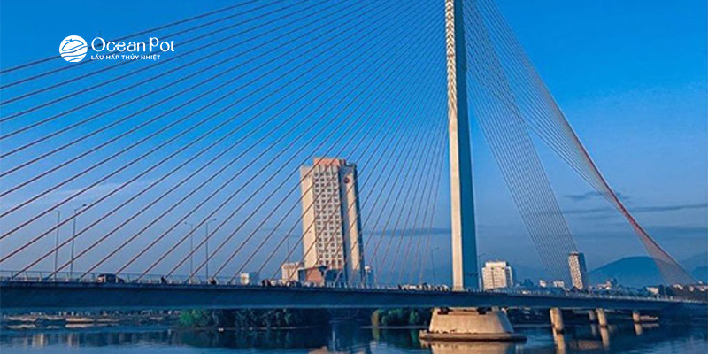 Experience of Traveling to Da Nang on Your Own: What to Eat? Where to Stay? How to Get There?
