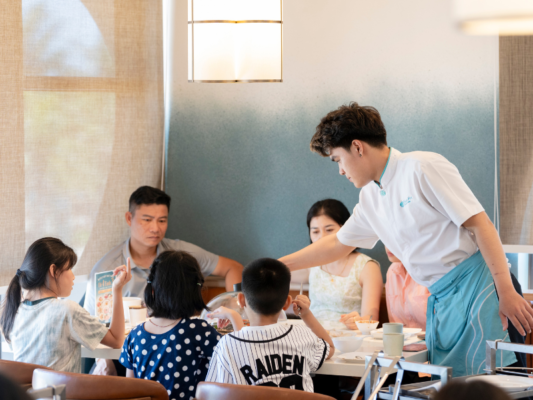 Buffet đồ hấp Đà Nẵng – Nâng tầm ẩm thực với công nghệ hấp thủy nhiệt hiện đại 3 Ăn uống thanh đạm, ít calo dần trở thành xu hướng chung của người dân và du khách