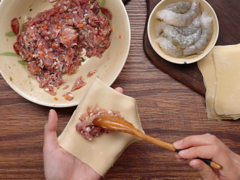 Không cần ra quán: Há cảo tôm thịt: công thức hấp mềm mọng, ngon như ăn ở nhà hàng 5 Cách tạo nên gói dimsum đẹp mắt