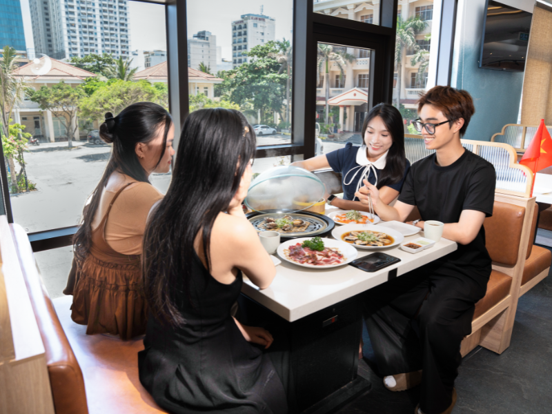 Vì Sao Lẩu Hấp Thủy Nhiệt Đang Dần Thay Thế Những Món Lẩu Nhiều Dầu Mỡ? 2 Lẩu hấp thủy nhiệt đại diện cho một gu" sống sạch, ăn sành"