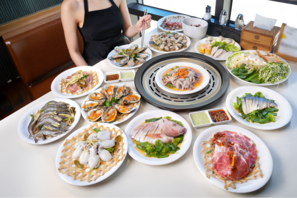Liệu rằng trải nghiệm hấp thủy nhiệt Đà Nẵng có xứng đáng không ? Gợi ý top các địa điểm, nhà hàng nổi tiếng với dịch vụ hấp thủy nhiệt chất lượng tại Đà Nẵng 6 Ở phân khúc 399k này, menu sẽ được bổ sung thêm các phần thịt, hải sản hảo hạng