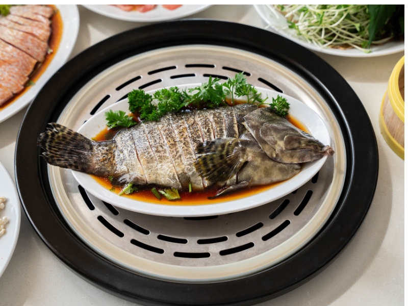 Lợi Ích Thanh Nhiệt Từ Món Hấp Thủy Nhiệt: Vì Sao Nhiều Gia Đình Chọn Cho Bữa Ăn Mùa Hè Tại Đà Nẵng? 5 Hải sản hấp thủy nhiệt cung cấp nguồn protein chất lượng