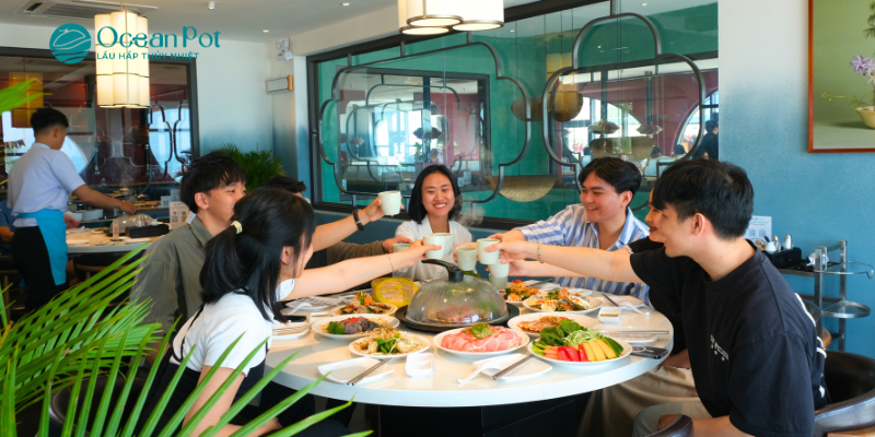 Cả Nhà Cùng Đi Ăn – Món Ăn Gia Đình Ngon Chuẩn Vị Tại Ocean Pot - Buffet Lẩu Hấp Thuỷ Nhiệt